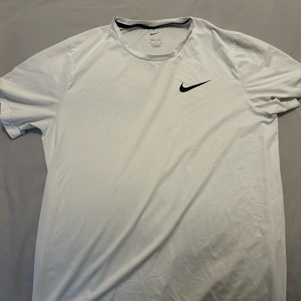 Nike Dri-Fit Legend T-Shirt